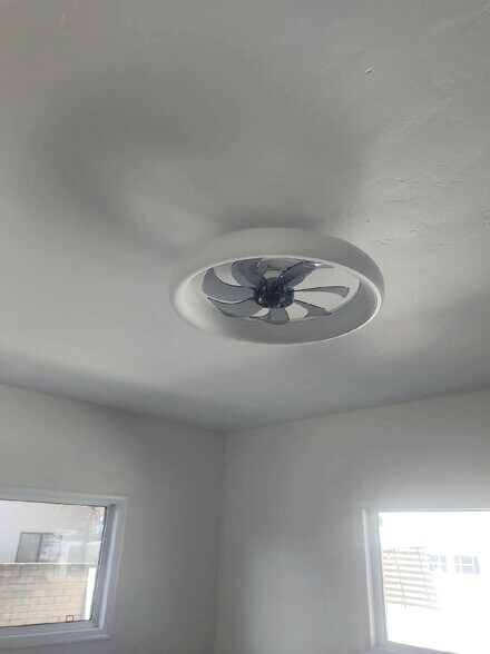 Bedroom - 25515 Senator Ave