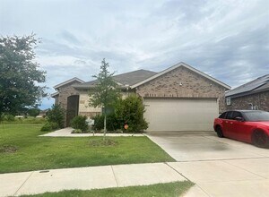 Building Photo - 9312 Red Brush Trl