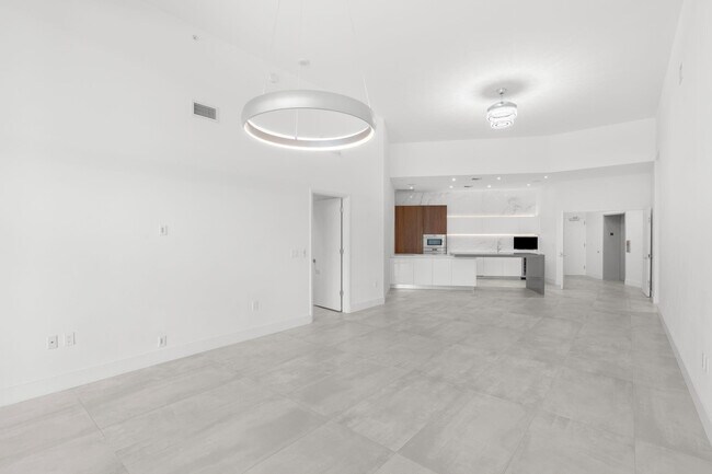 Building Photo - 701 N Fort Lauderdale Beach Blvd