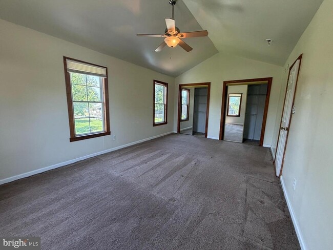 Building Photo - 8156 Rocky Ridge Rd