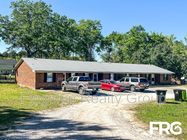 Building Photo - 209 Connie Cir