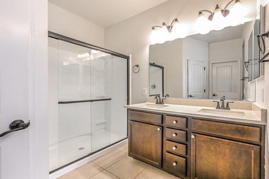 Building Photo - 12051 W Tether Trl