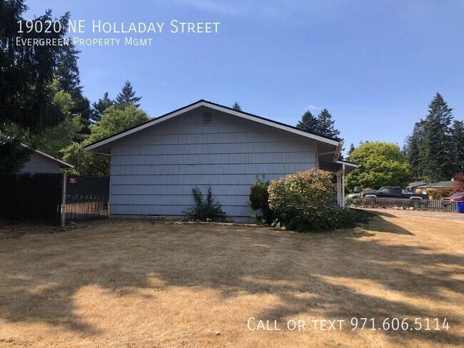 Building Photo - 19020 NE Holladay St