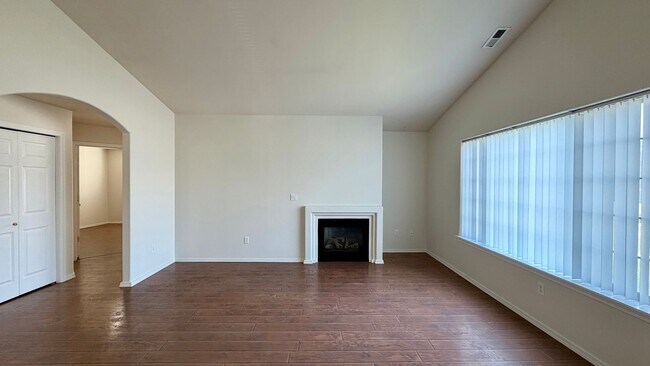 Building Photo - 2421 S Arthur Ct