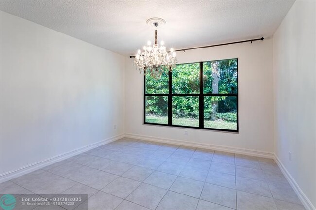 Building Photo - 8127 Rainforest Jasper Ln