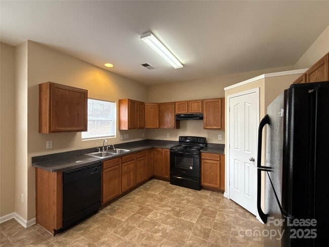 Building Photo - 13802 Plowdon Ct