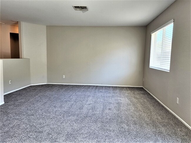 Building Photo - Great Single Story Home McVicker Canyon Hi...