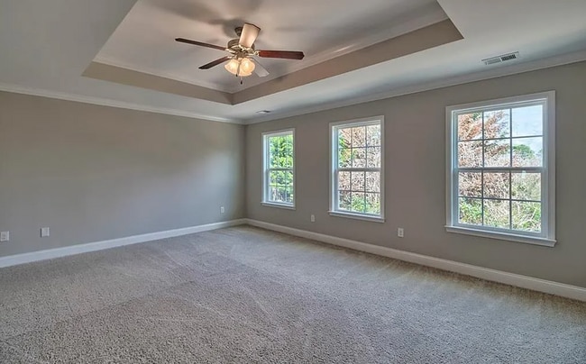 Building Photo - 5 Bedroom 2000 Square Ft Home at Village at Berkeley