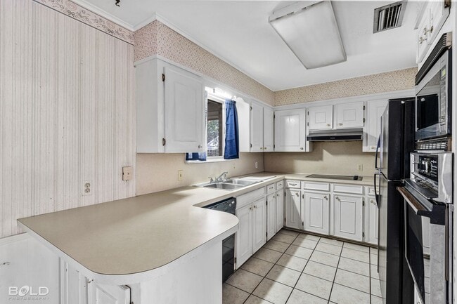 Building Photo - 4015 Esplanade Ave