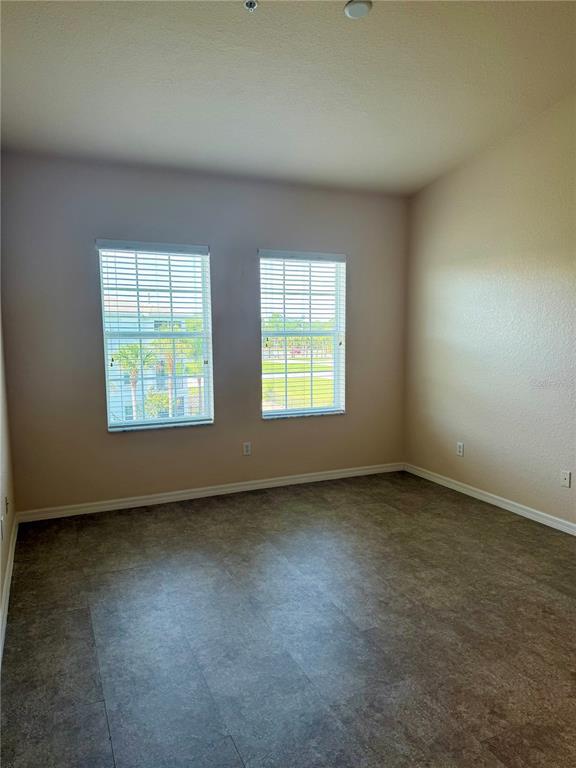 Building Photo - 600 Gardens Edge Dr