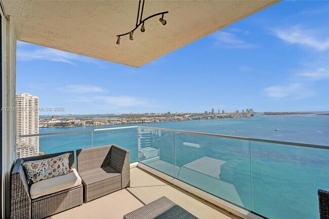 Building Photo - 800 Claughton Island Dr