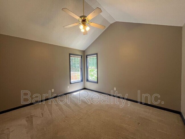 Building Photo - 232 Walnut Creek Dr