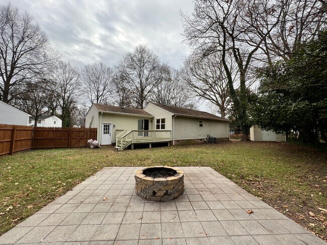 Building Photo - Four bedroom home in Norfolk - Beautiful Backyard