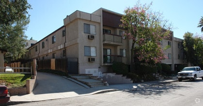 Building Photo - Hillhaven Apartments