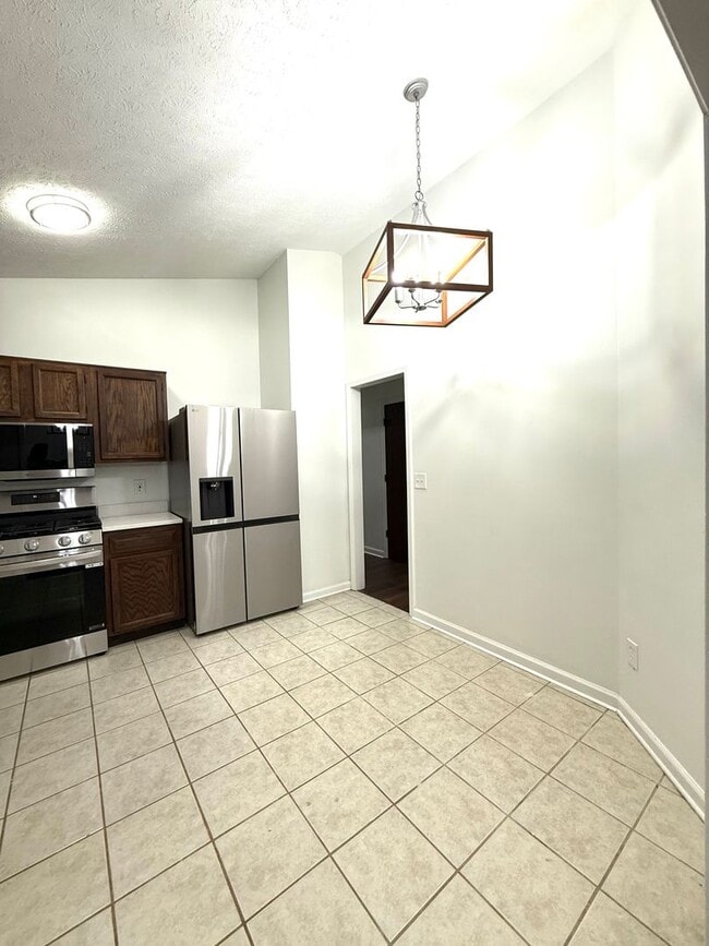 Building Photo - RENOVATED!!!!Great Location with Desirable...
