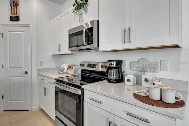 Building Photo - 5715 Archipelago St