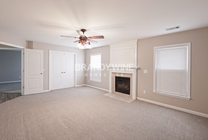 Building Photo - 5209 Lakerock Dr SW