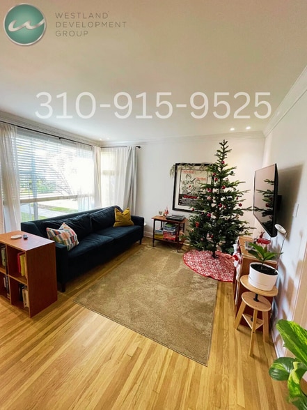 Building Photo - 3178 S Barrington Ave