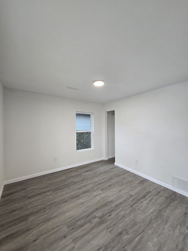 Building Photo - 1029 N New York Ave