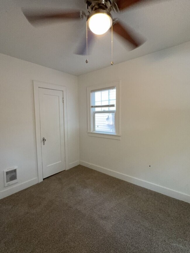 Building Photo - Cadmus Court Triplex #14158