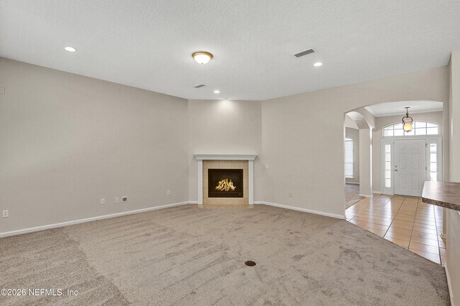 Building Photo - 14422 Christen Dr S