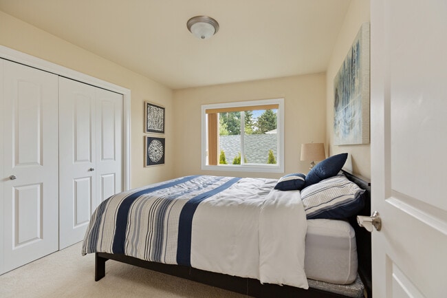 Building Photo - 351 Lind Ave NW