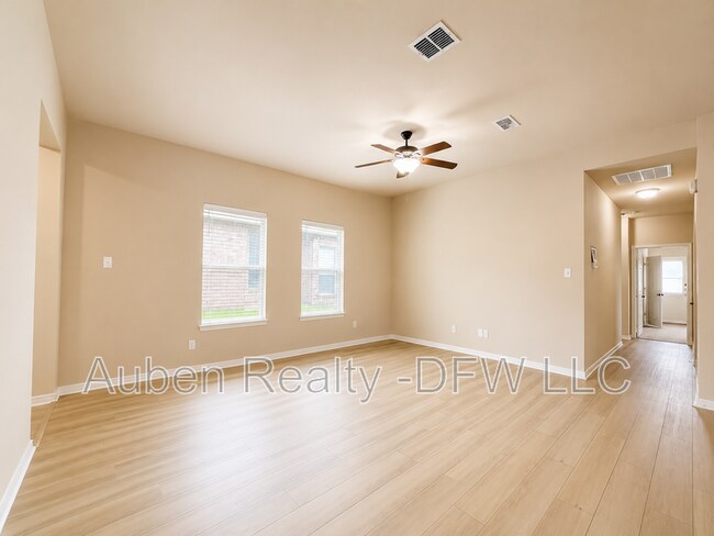 Building Photo - 1330 Piedmont Dr