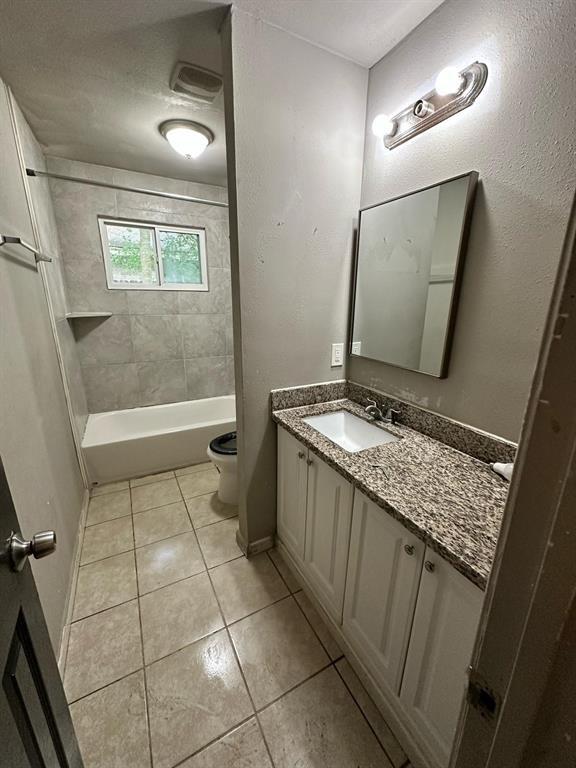 Building Photo - 23218 Banquo Dr