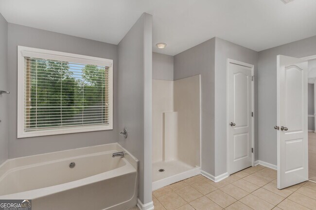 Building Photo - 168 Summer Grove Ln