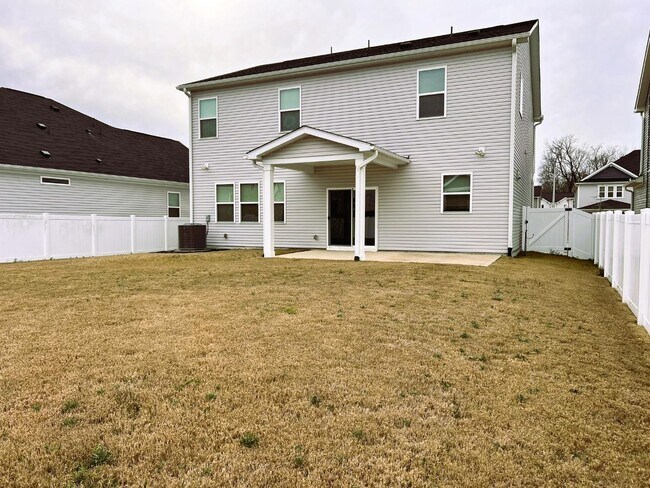Building Photo - 146 Willow Grove Ln