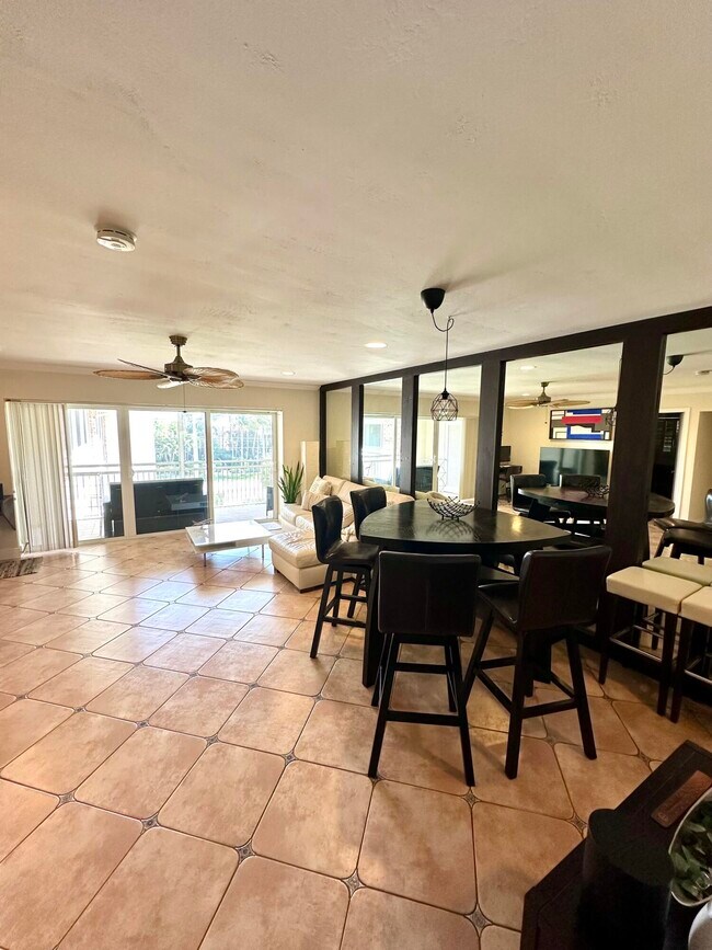 Building Photo - 2501 S Ocean Blvd