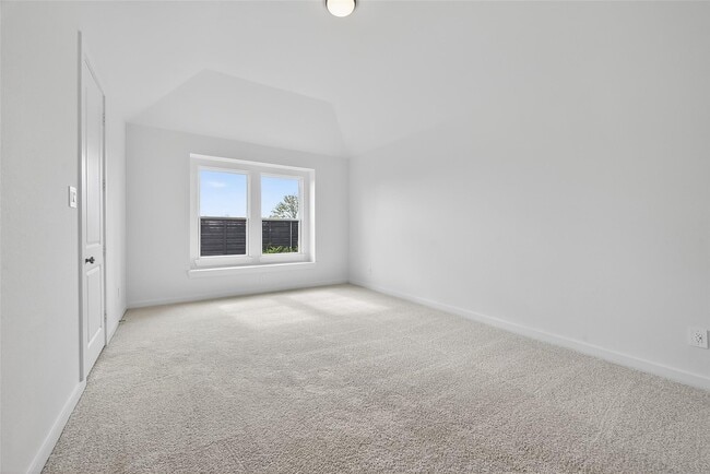 Building Photo - 3238 Kindred Wy