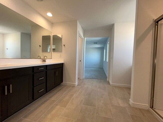 Building Photo - 14391 W Sand Hills Rd