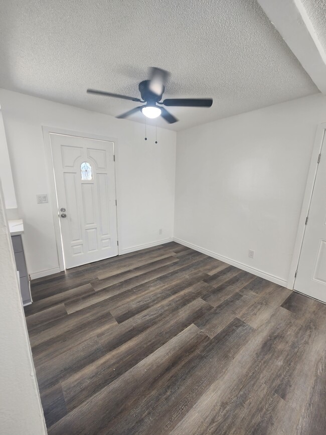 Building Photo - 1451 W 146th St