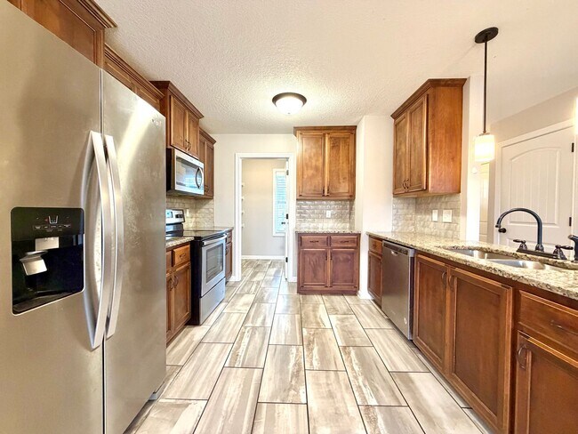 Building Photo - 1137 Gentry Dr