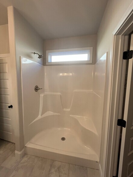 Building Photo - 2611 Parkers Mdw Ln