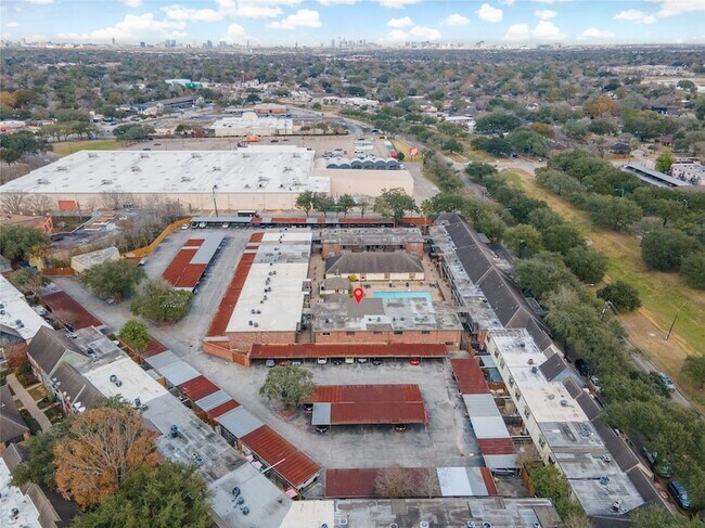 Building Photo - 11540 Chimney Rock Rd