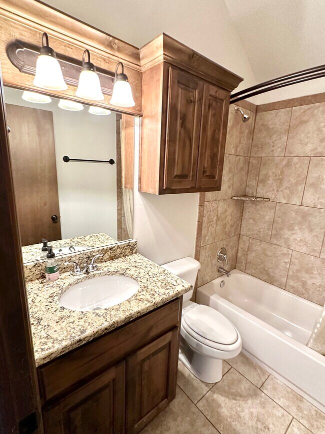 Building Photo - 709 Abilene Way