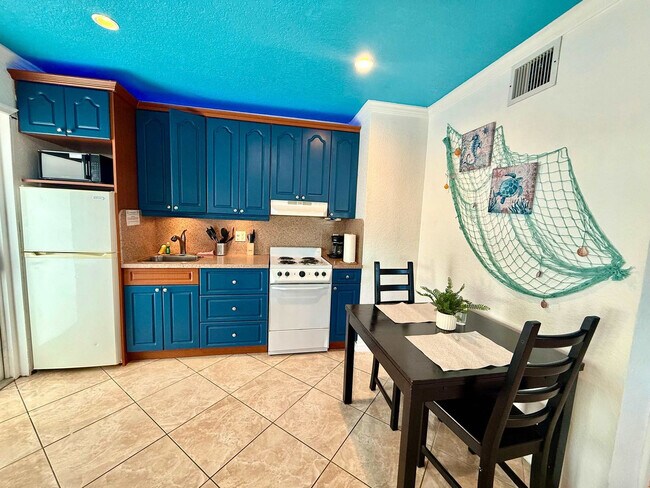 Building Photo - 330 Grant St