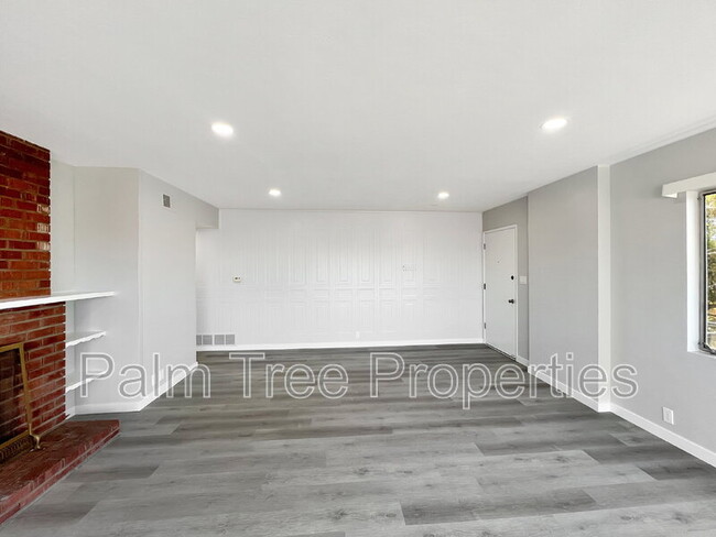 Building Photo - 8039 Lemon Ave