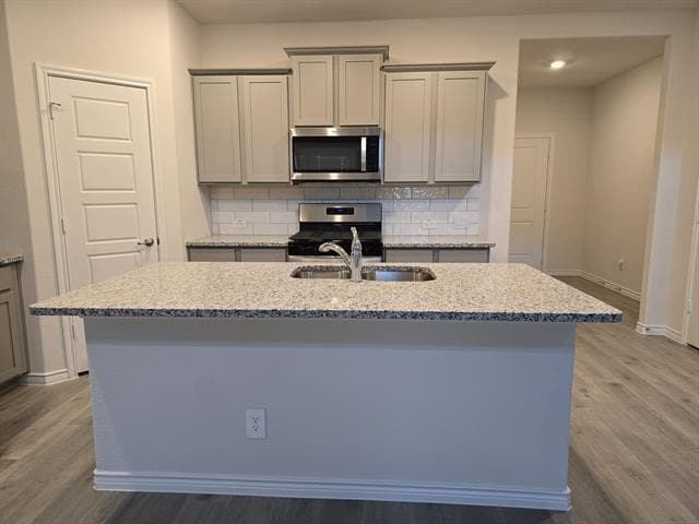 Building Photo - 10213 Torch Light Ln