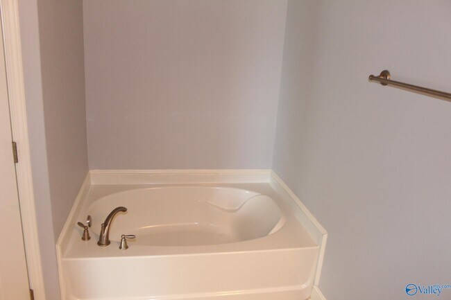 Building Photo - 14560 Water Stream Dr