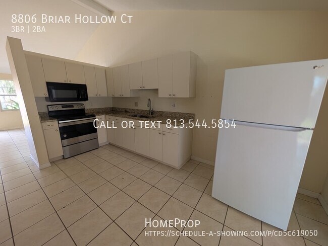 Building Photo - 8806 Briar Hollow Ct