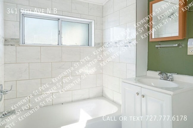 Building Photo - 341 9th Ave NE