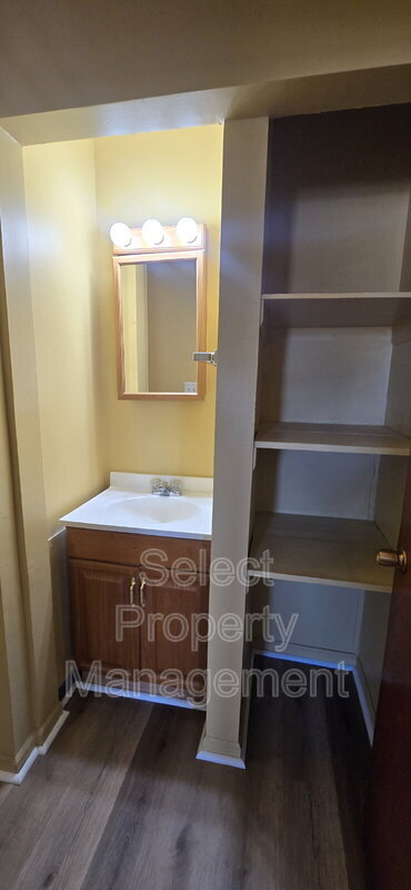 Building Photo - 7608 Bluffton Rd