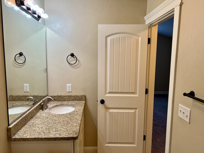 Building Photo - 3609 Autumn Colors Dr