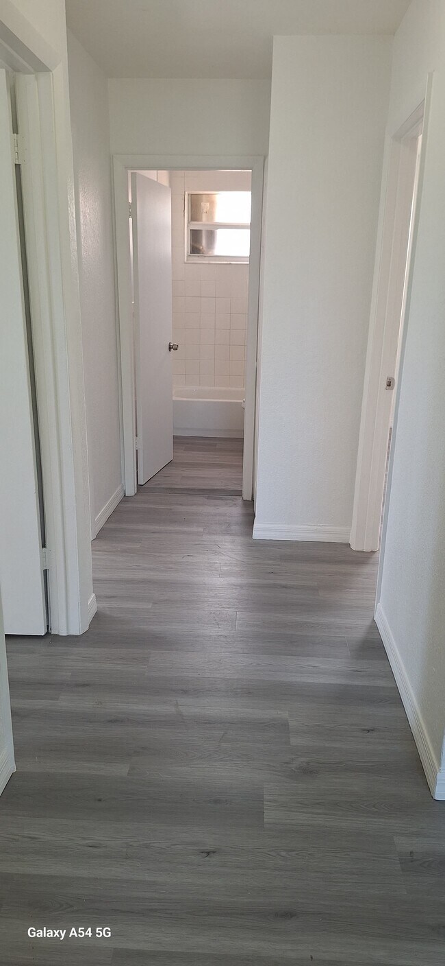 Building Photo - 674 NW 46th St