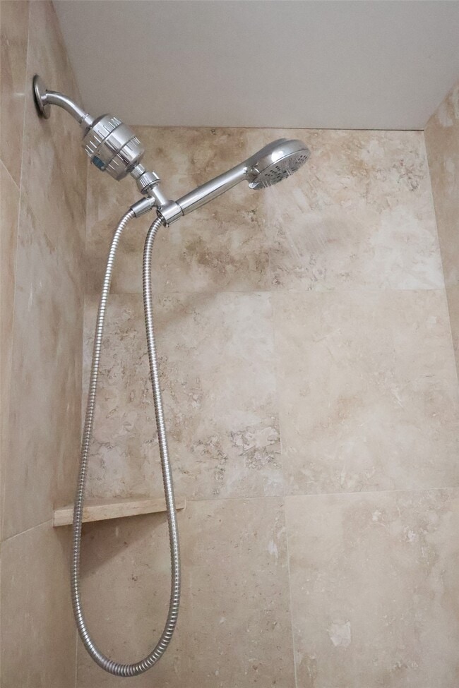 Building Photo - 757 Syracuse Ave