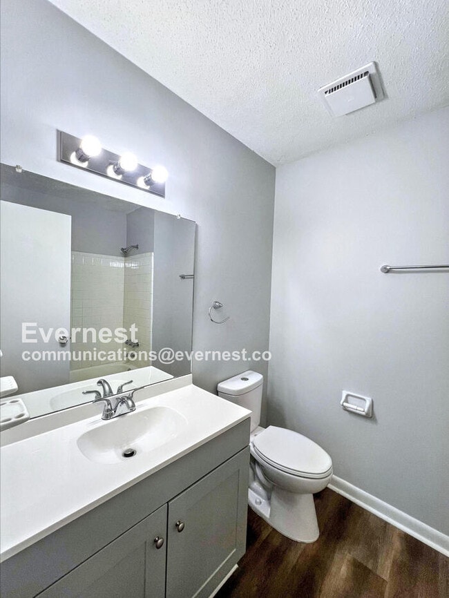 Building Photo - 3830 Kerfield Dr