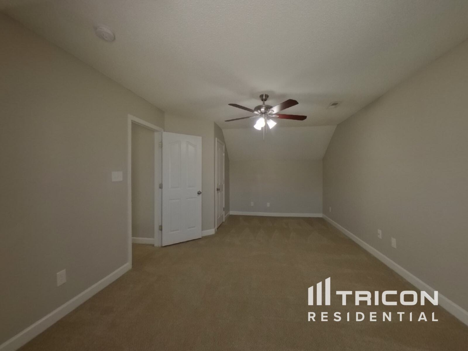 Building Photo - 409 Glencroft Dr